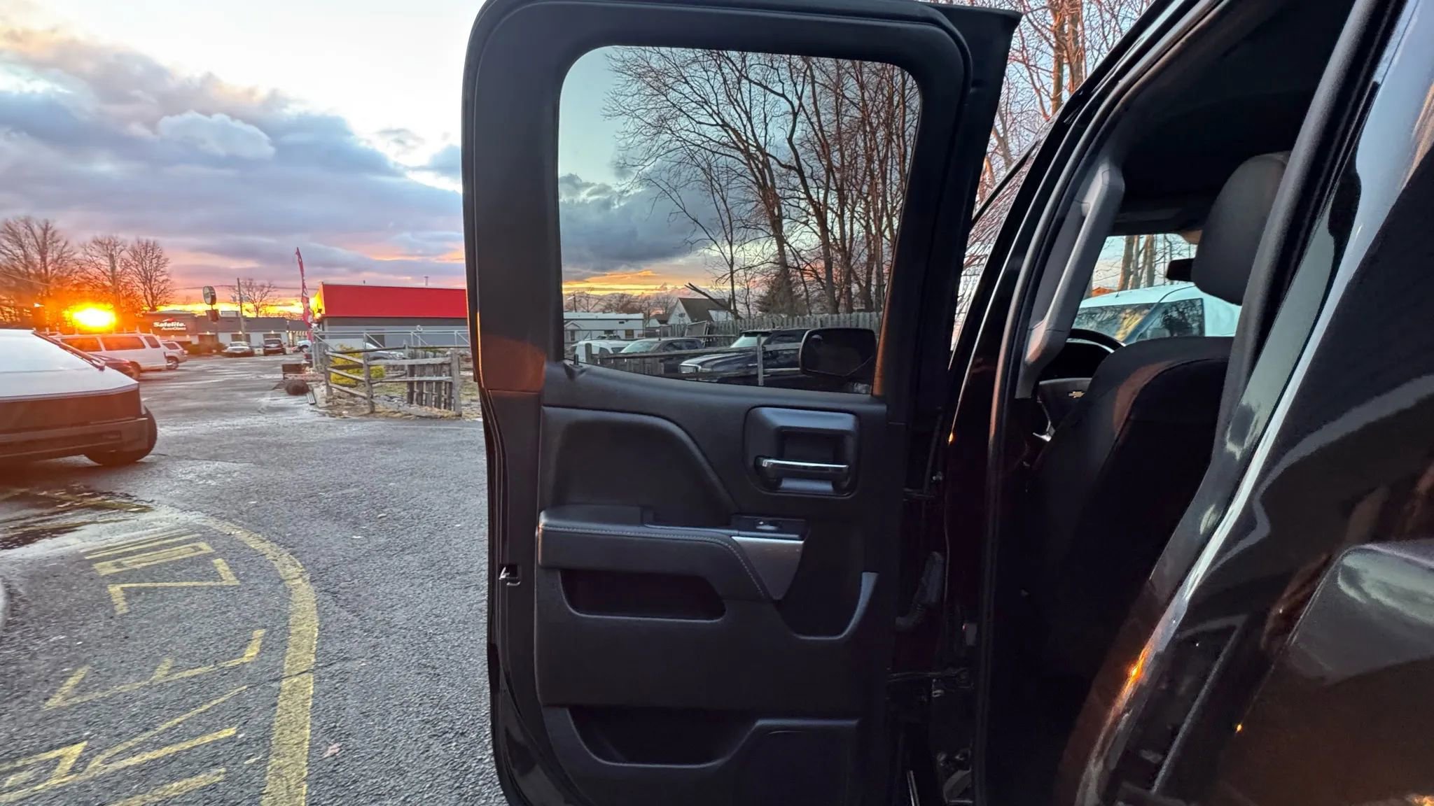 Used 2018 Chevrolet Silverado 1500 LT w/ All Star Edition image 15