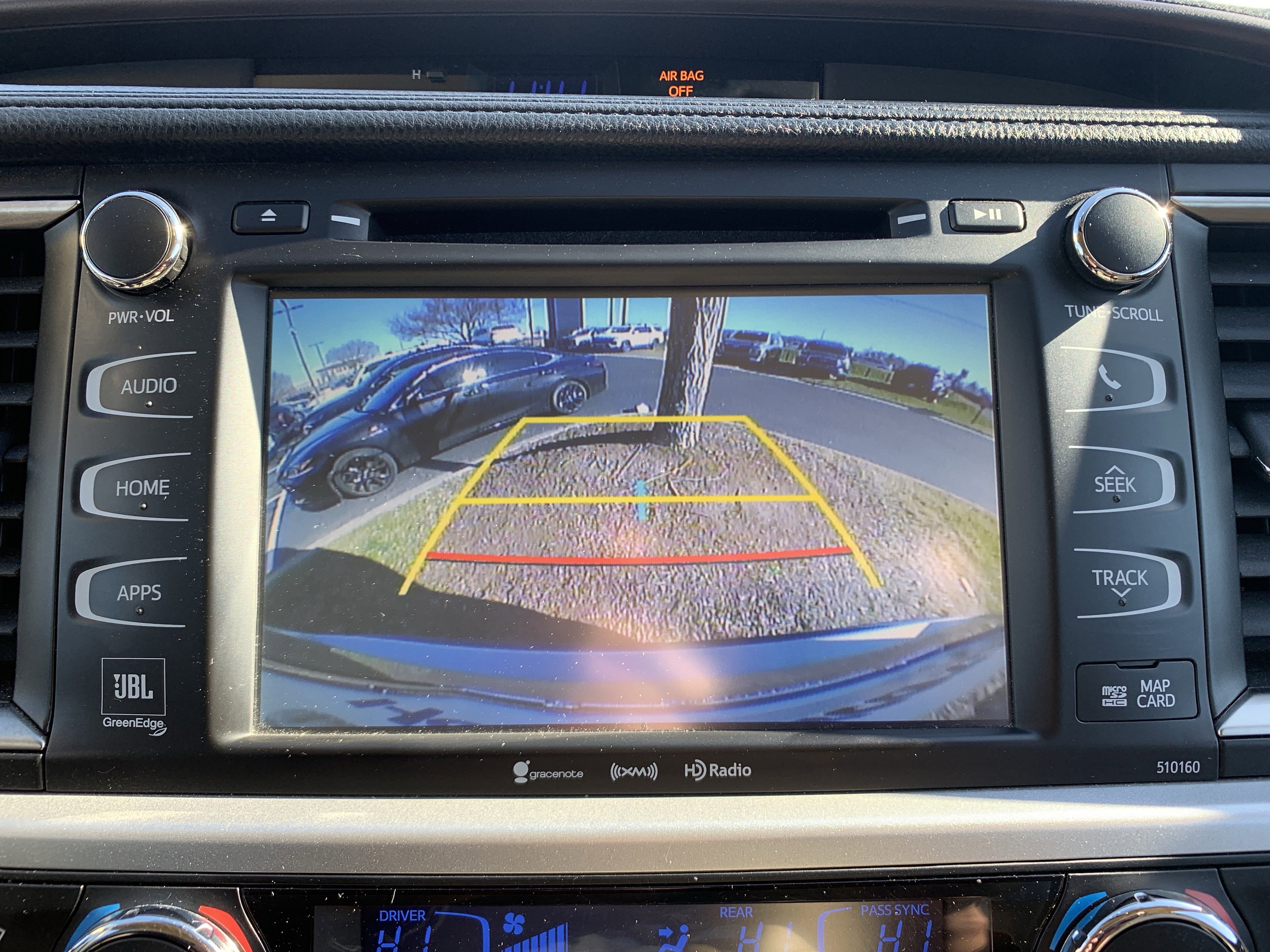 Used 2016 Toyota Highlander Limited image 25