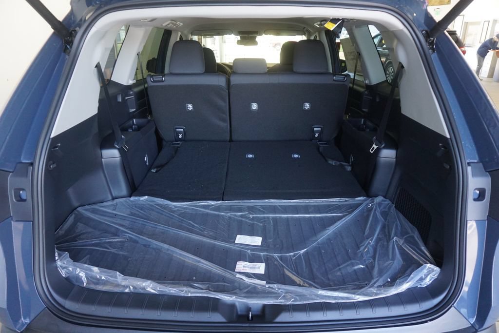 New 2026 Toyota Grand Highlander AWD image 18