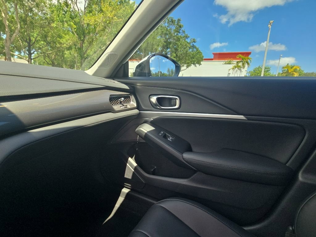 Used 2025 Acura Integra FWD image 23