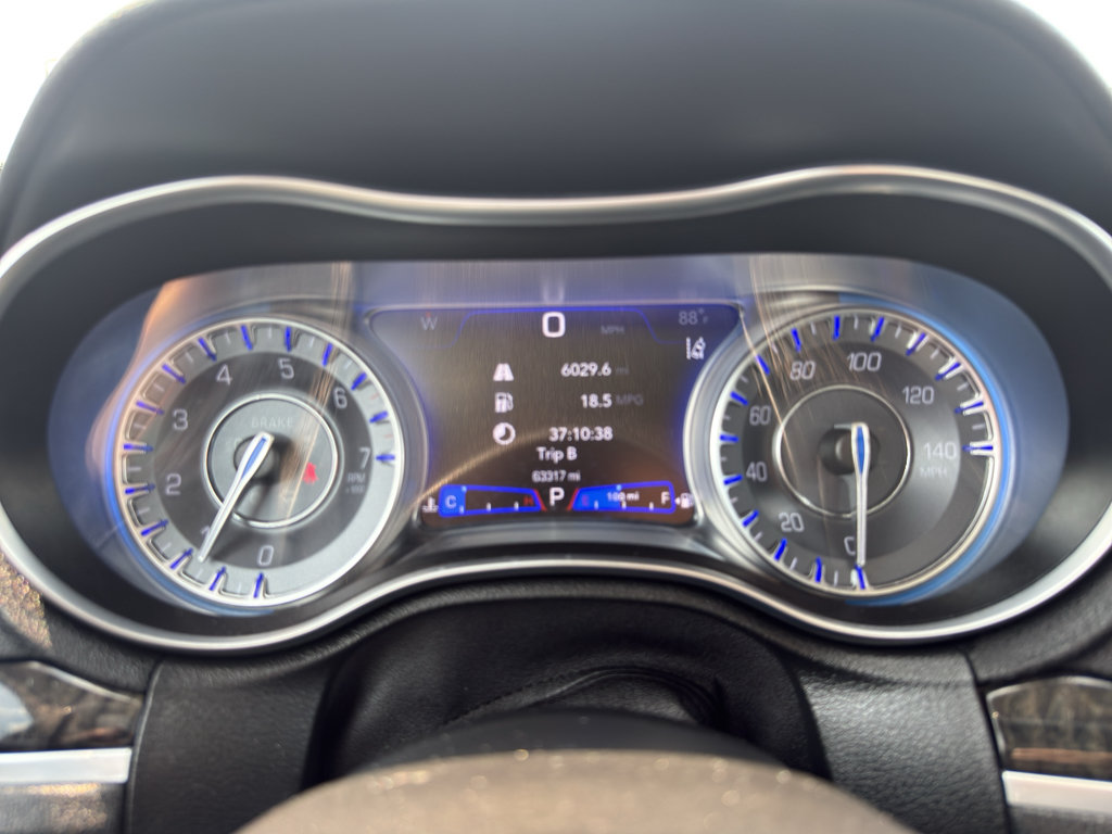 Used 2021 Chrysler 300 Touring L AWD/4WD image 18