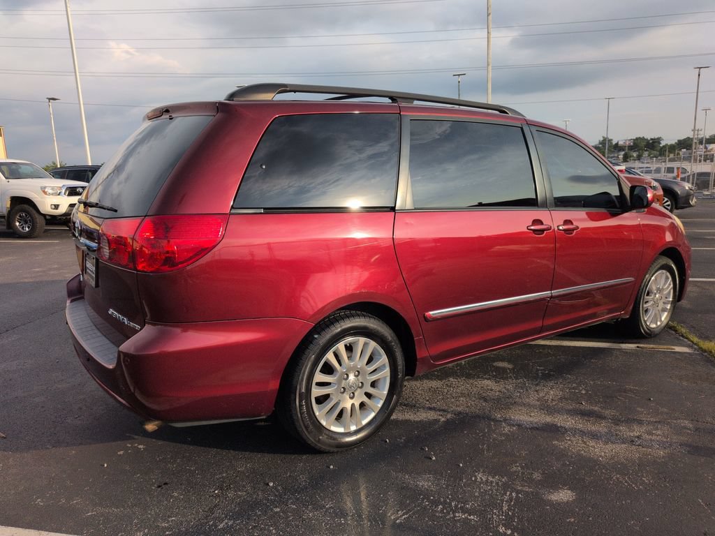 Used 2009 Toyota Sienna XLE FWD image 6
