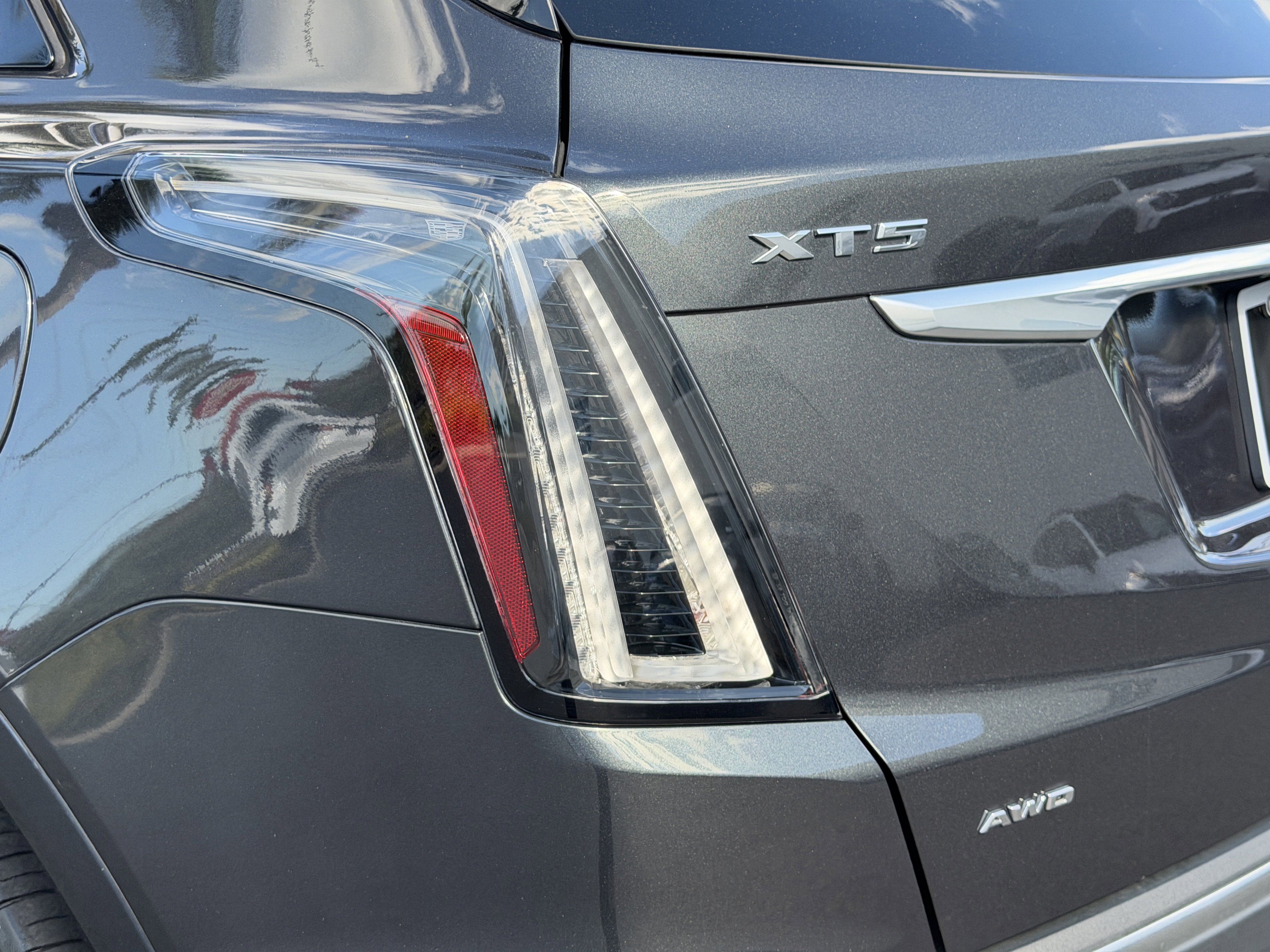 Certified 2022 Cadillac XT5 Sportv w/ Technology Package image 9