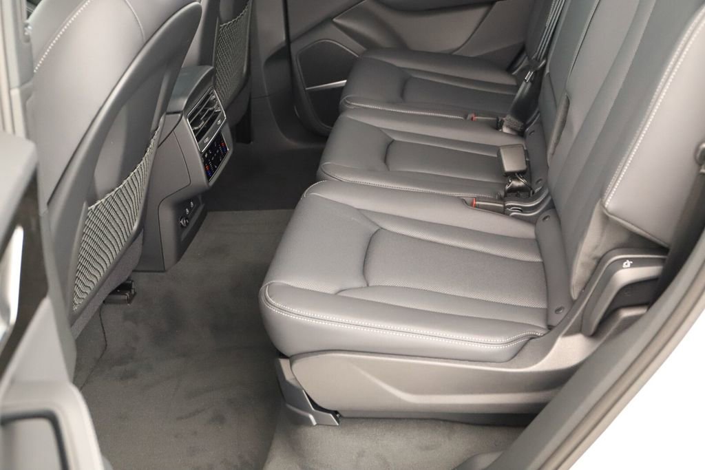 New 2025 Audi Q7 3.0T Premium Plus image 28