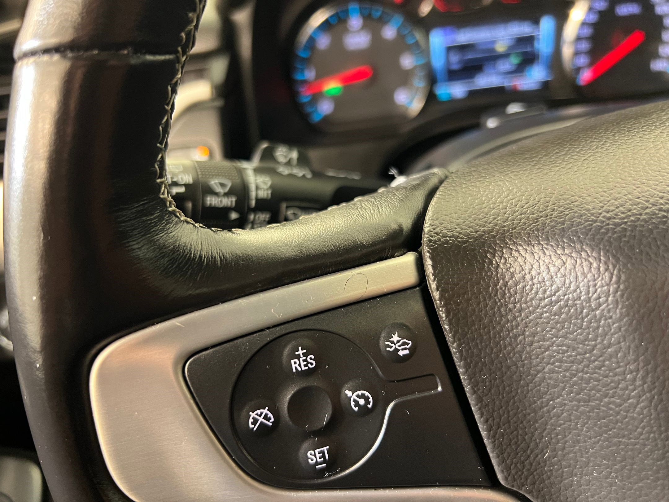 Used 2020 GMC Yukon SLT w/ Value Plus Edition image 26