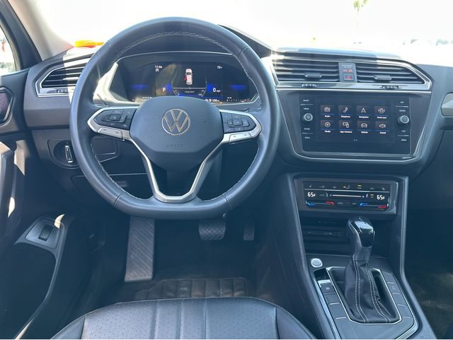 Used 2024 Volkswagen Tiguan SE FWD image 7