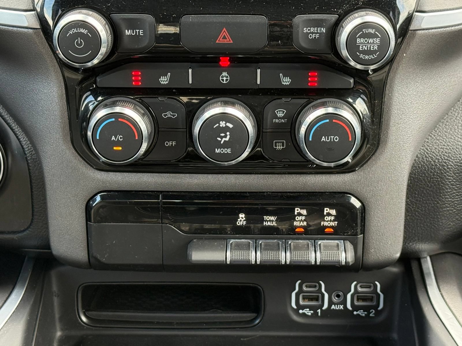 Used 2021 RAM 1500 Big Horn AWD/4WD image 24