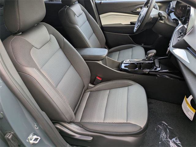 New 2026 Chevrolet Trax LT w/ Driver Confidence Package image 25