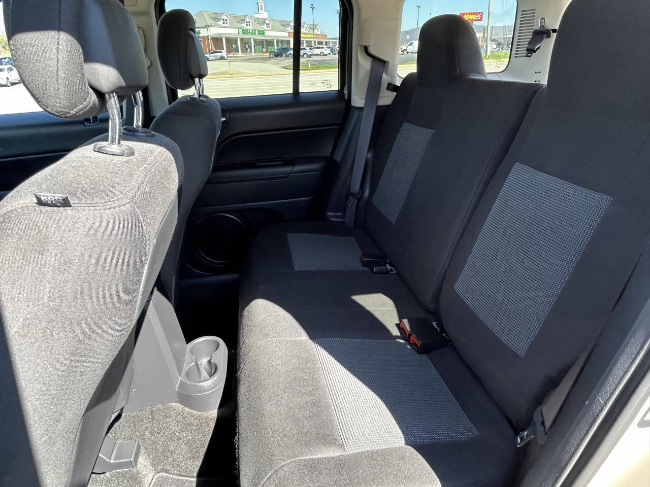 Used 2017 Jeep Patriot Sport w/ Power Value Group AWD/4WD image 20