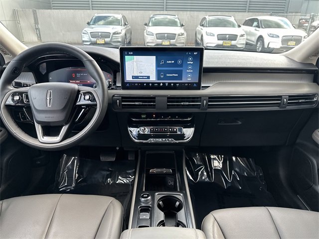 Certified 2024 Lincoln Corsair AWD w/ Equipment Group 101A image 15