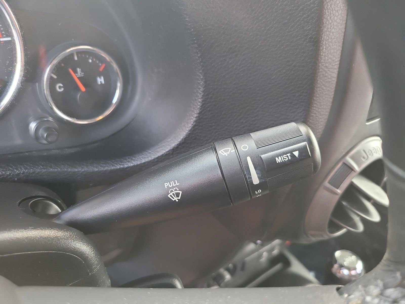 Used 2018 Jeep Wrangler Sport image 28