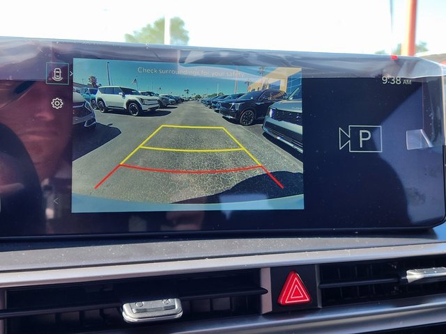 Used 2025 Kia Sorento LX image 20