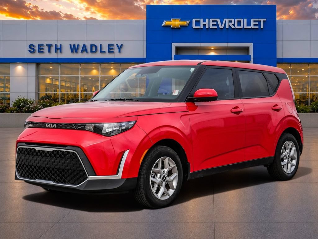 Used 2025 Kia Soul S FWD image 3