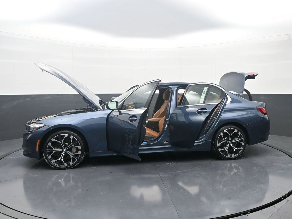 New 2025 BMW 330i xDrive 330i xDrive w/ Premium Package image 40