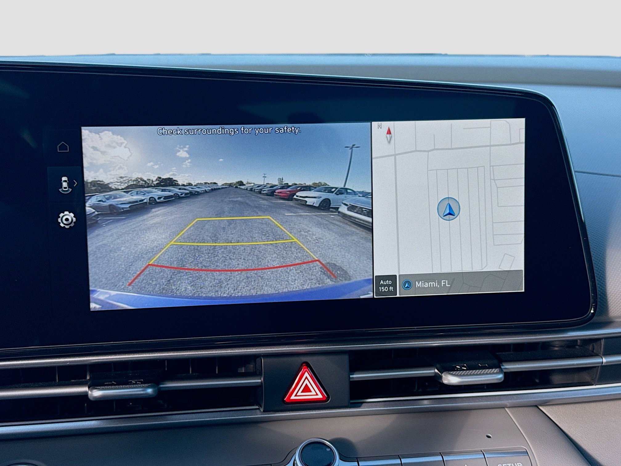 New 2025 Hyundai Elantra SEL image 11