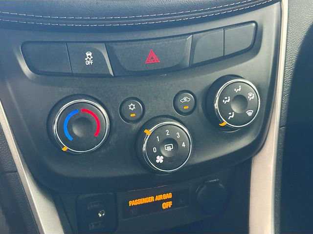 Used 2020 Chevrolet Trax LT w/ Driver Confidence Package image 16