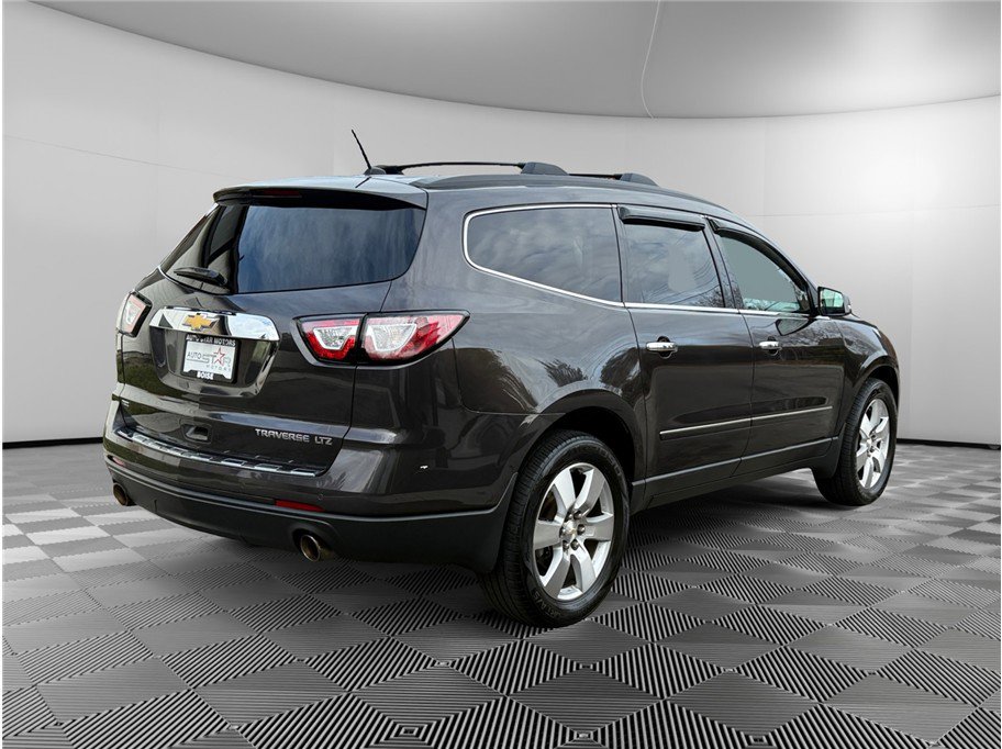 Used 2014 Chevrolet Traverse LTZ image 5