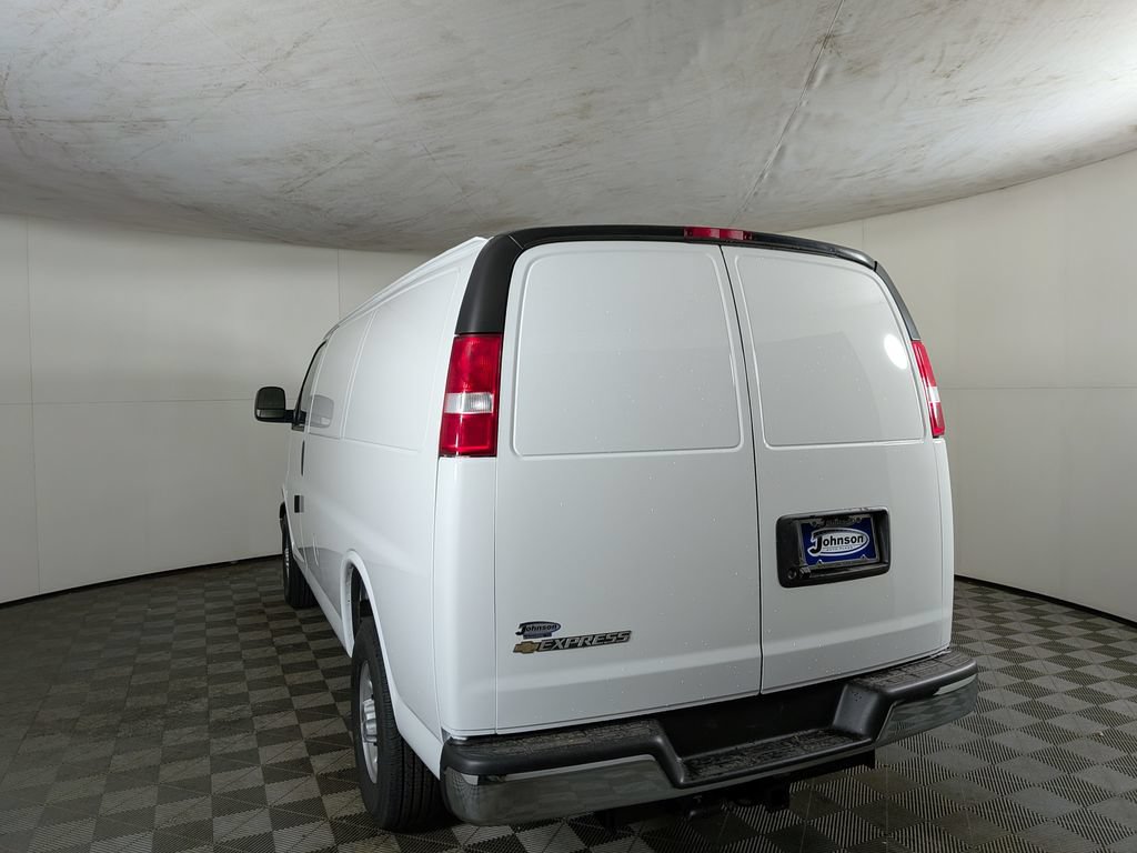New 2026 Chevrolet Express 2500 w/ Driver Convenience Package RWD image 4