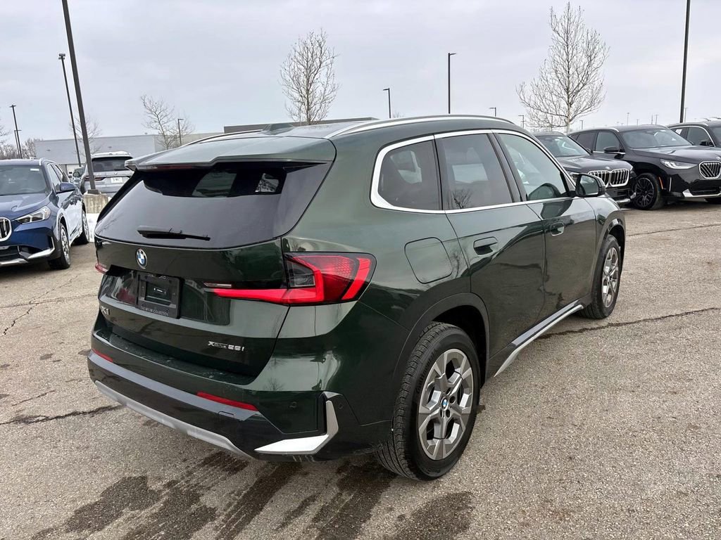 Used 2025 BMW X1 xDrive28i w/ Premium Package image 7