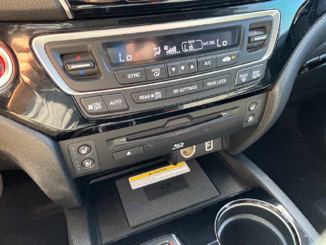 Certified 2022 Honda Pilot Elite image 39