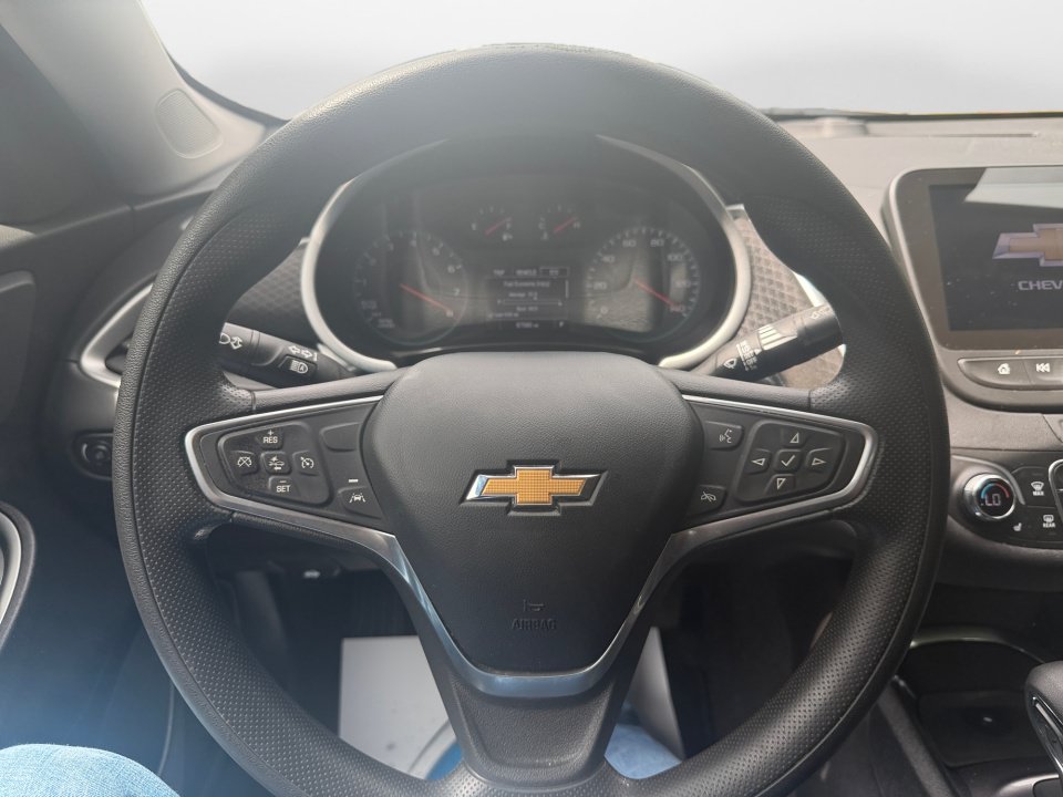 Used 2023 Chevrolet Malibu LT FWD image 12