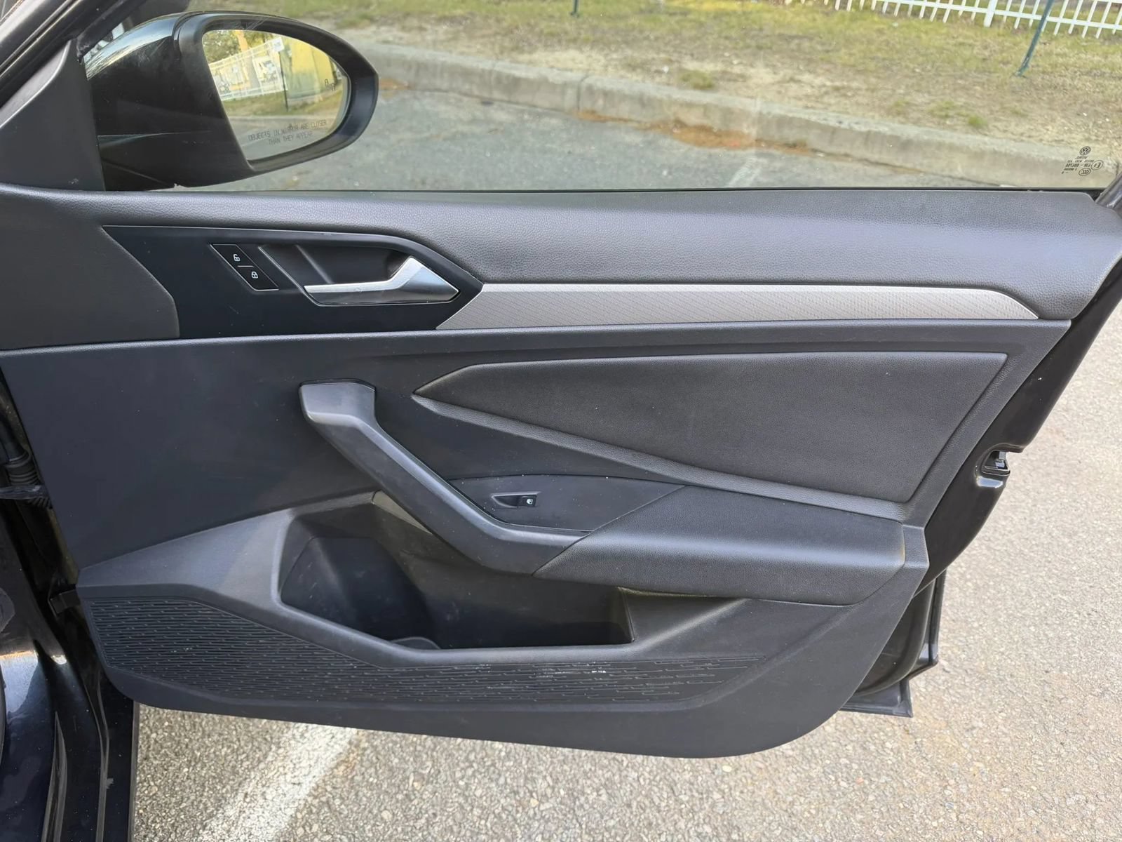 Used 2019 Volkswagen Jetta SE FWD image 17