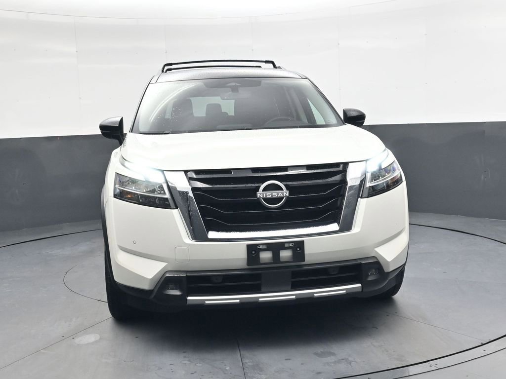 Used 2024 Nissan Pathfinder SL image 10