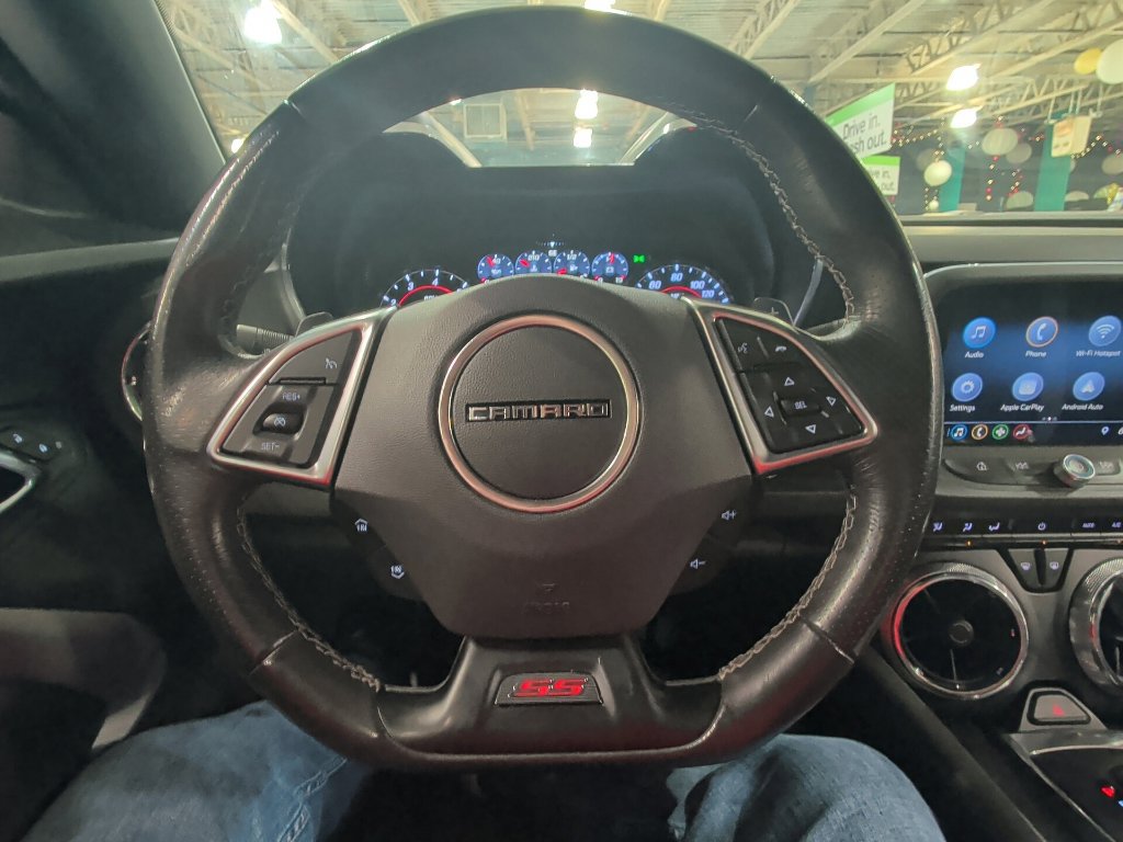 Used 2019 Chevrolet Camaro SS RWD image 2