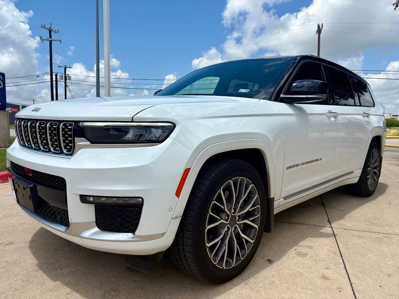 Used 2025 Jeep Grand Cherokee L Summit AWD/4WD image 10