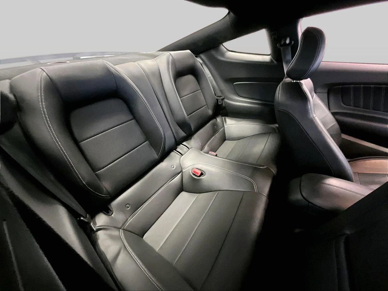 Used 2018 Ford Mustang Premium w/ Ecoboost Performance Package image 26