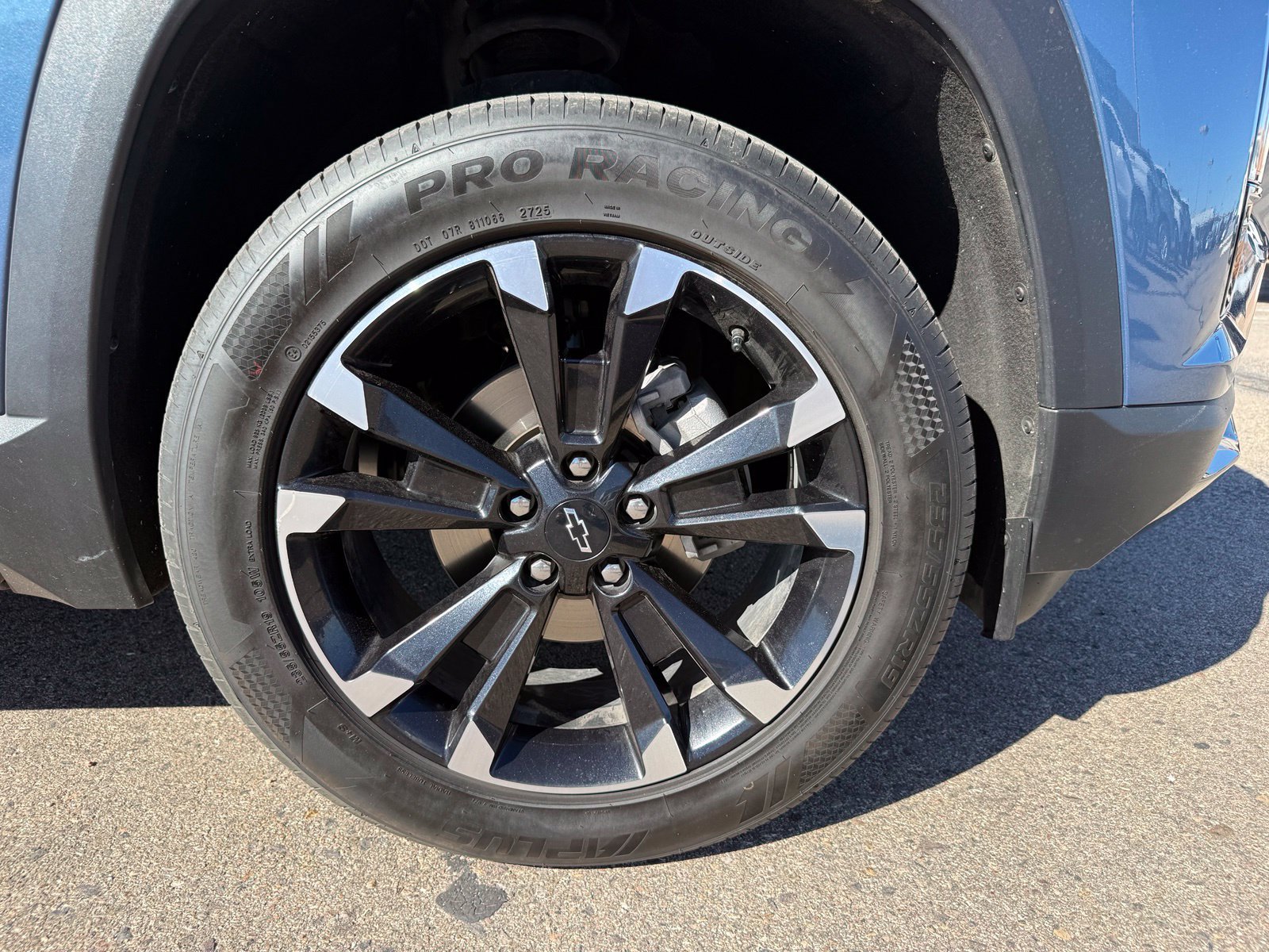 Certified 2025 Chevrolet Equinox RS AWD/4WD image 39