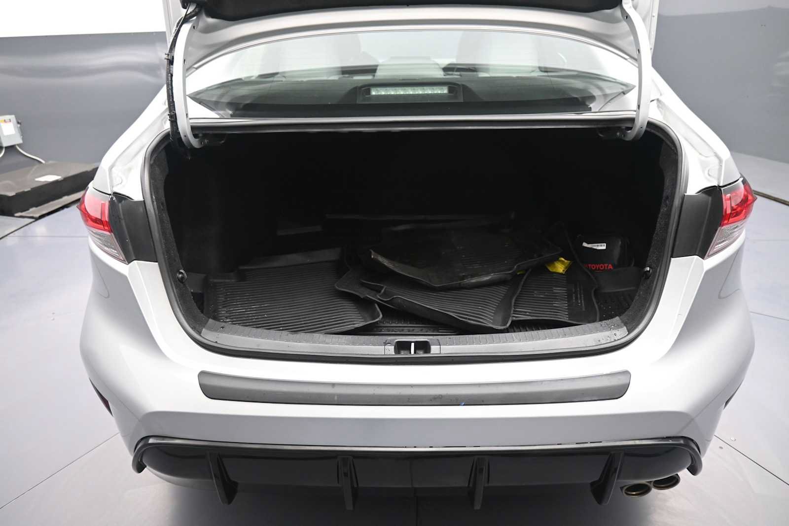 Certified 2024 Toyota Corolla SE FWD image 21