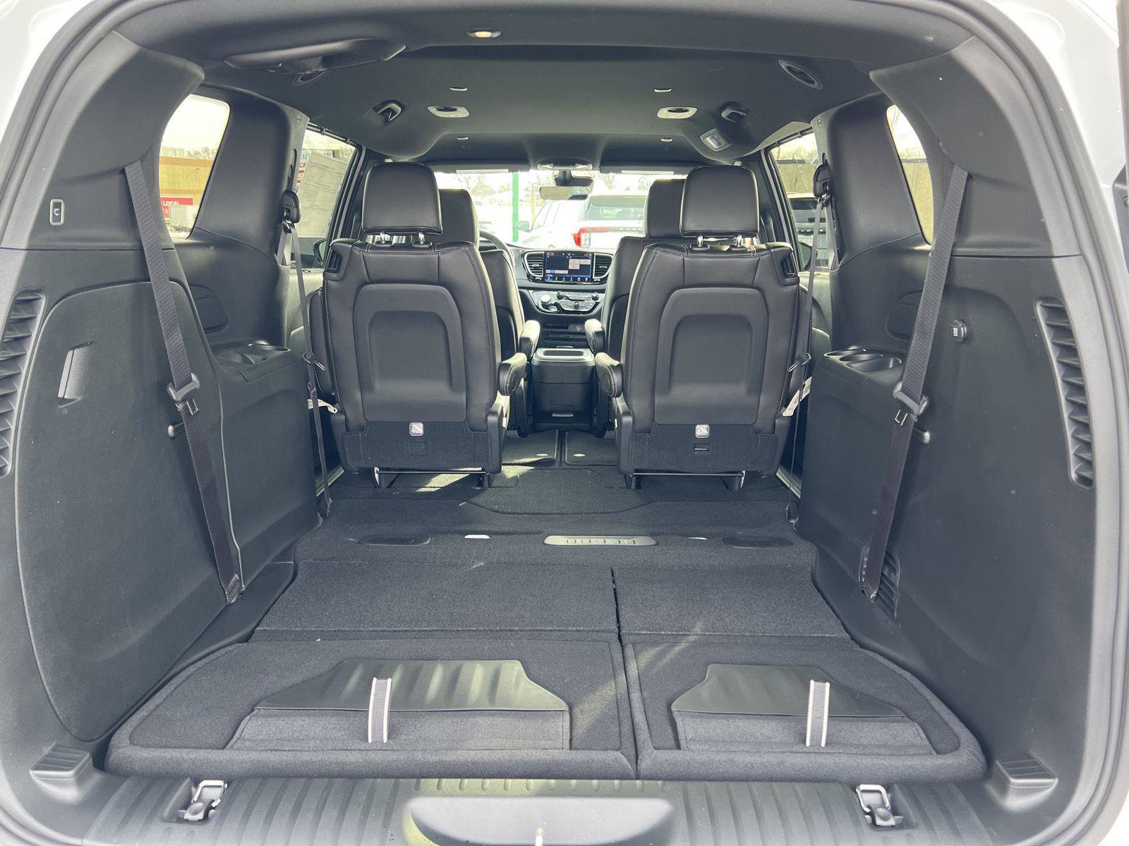 New 2026 Chrysler Voyager LX image 40