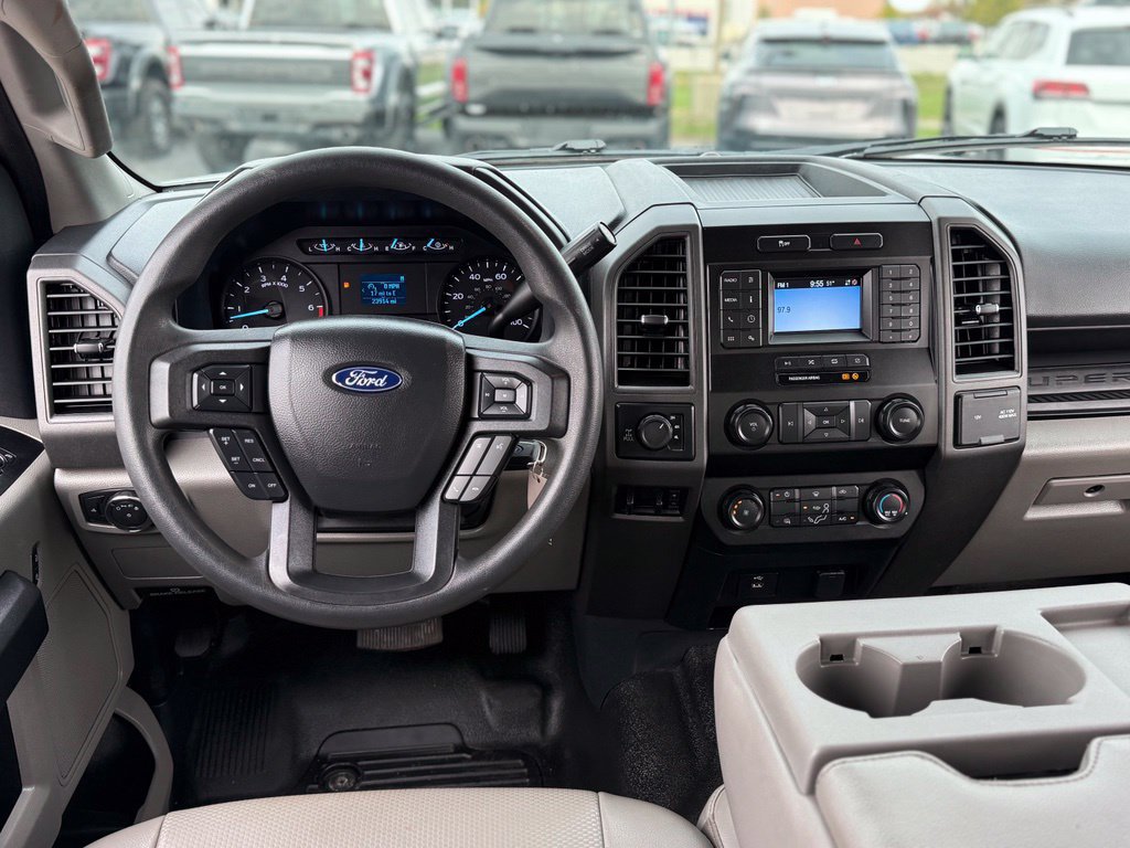 Used 2022 Ford F250 XL w/ Power Equipment Group AWD/4WD image 5