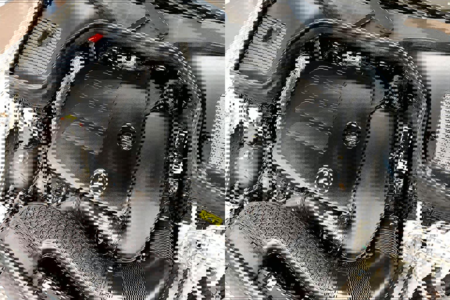 Used 2022 Mercedes-Benz GLC 300 image 29