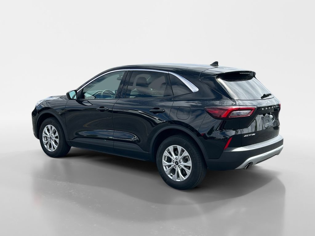 Used 2024 Ford Escape Active AWD/4WD image 3