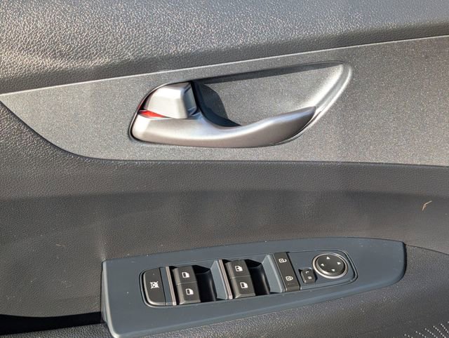 Used 2020 Kia Forte LXS image 21