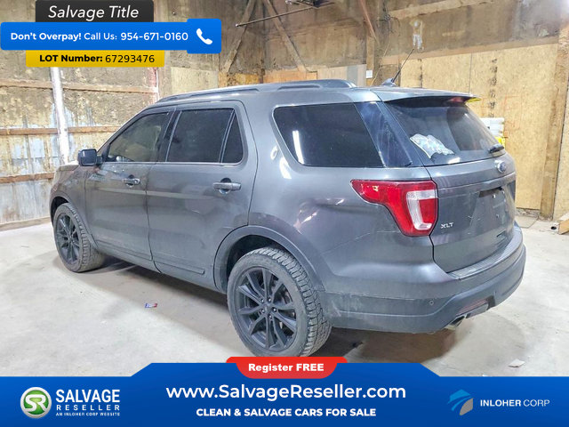 Used 2018 Ford Explorer XLT w/ Equipment Group 202A AWD/4WD image 3