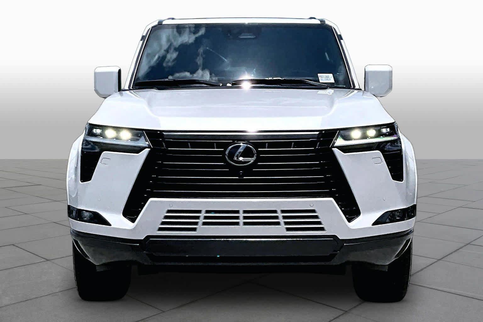Used 2024 Lexus GX 550 w/ Accessory Package (Z1) AWD/4WD image 4