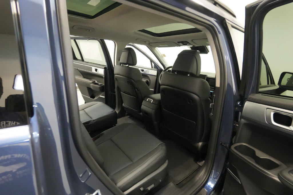 Certified 2026 Hyundai Santa Fe Limited AWD/4WD image 41