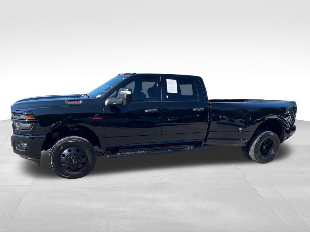 Used 2025 RAM 3500 Tradesman AWD/4WD image 2