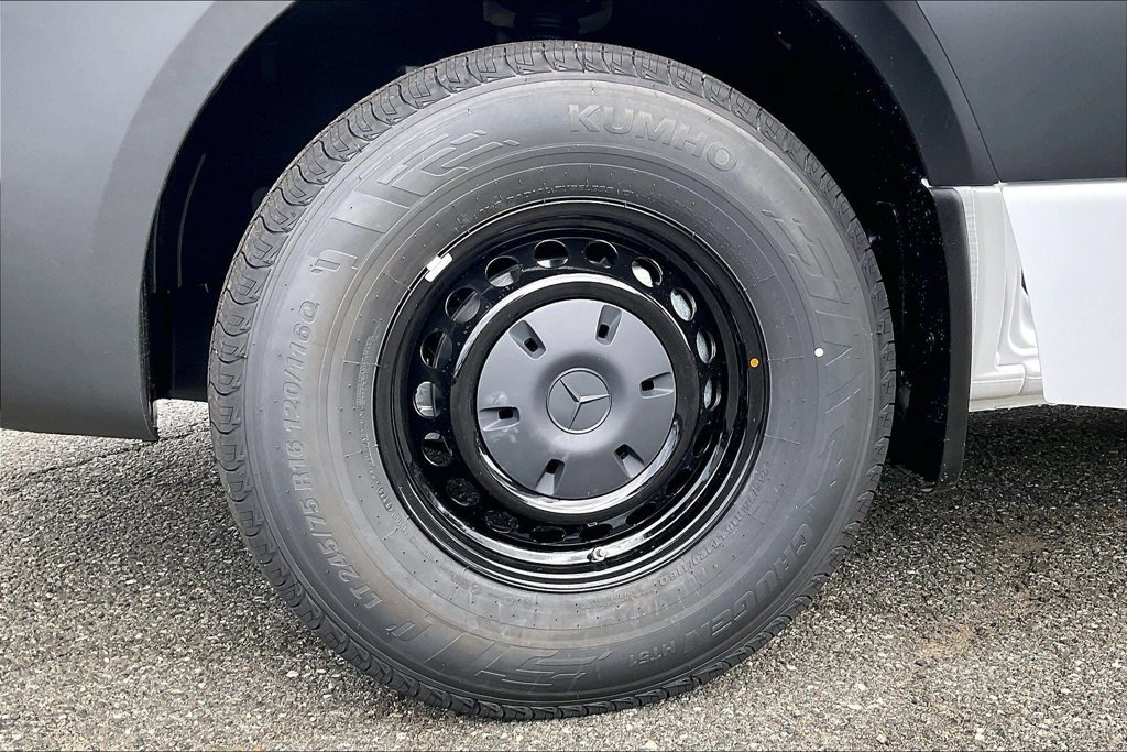 New 2026 Mercedes-Benz Sprinter 2500 image 11