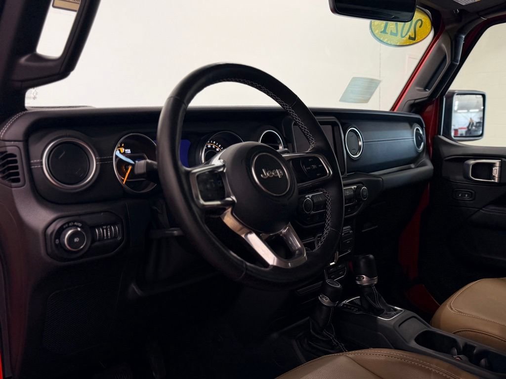 Used 2021 Jeep Wrangler Unlimited Sahara w/ Uconnect 4C Nav & Sound Group AWD/4WD image 12
