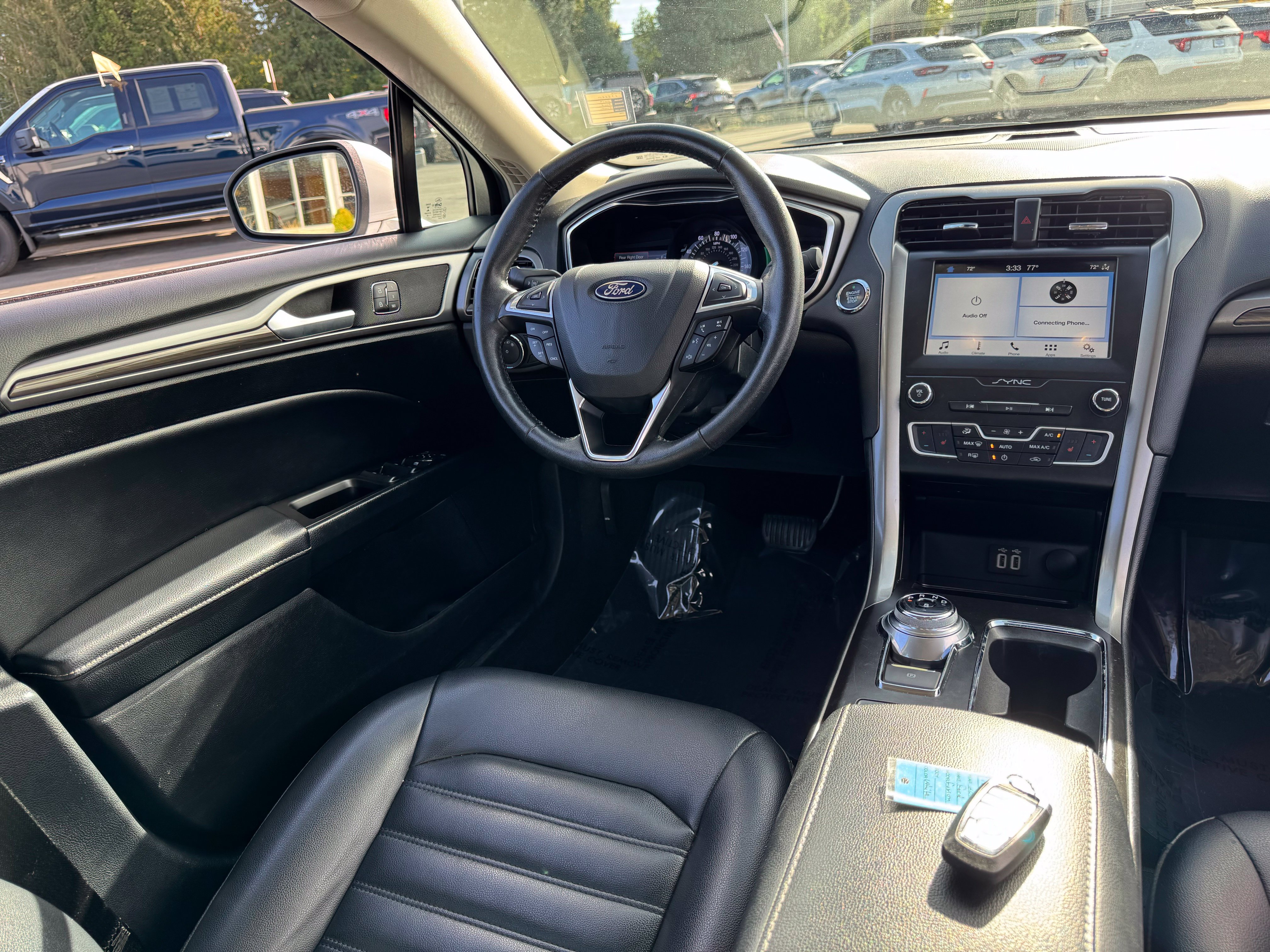 Used 2019 Ford Fusion SEL FWD image 17