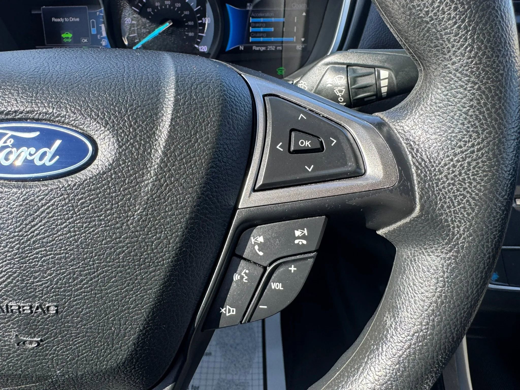 Used 2018 Ford Fusion SE image 51
