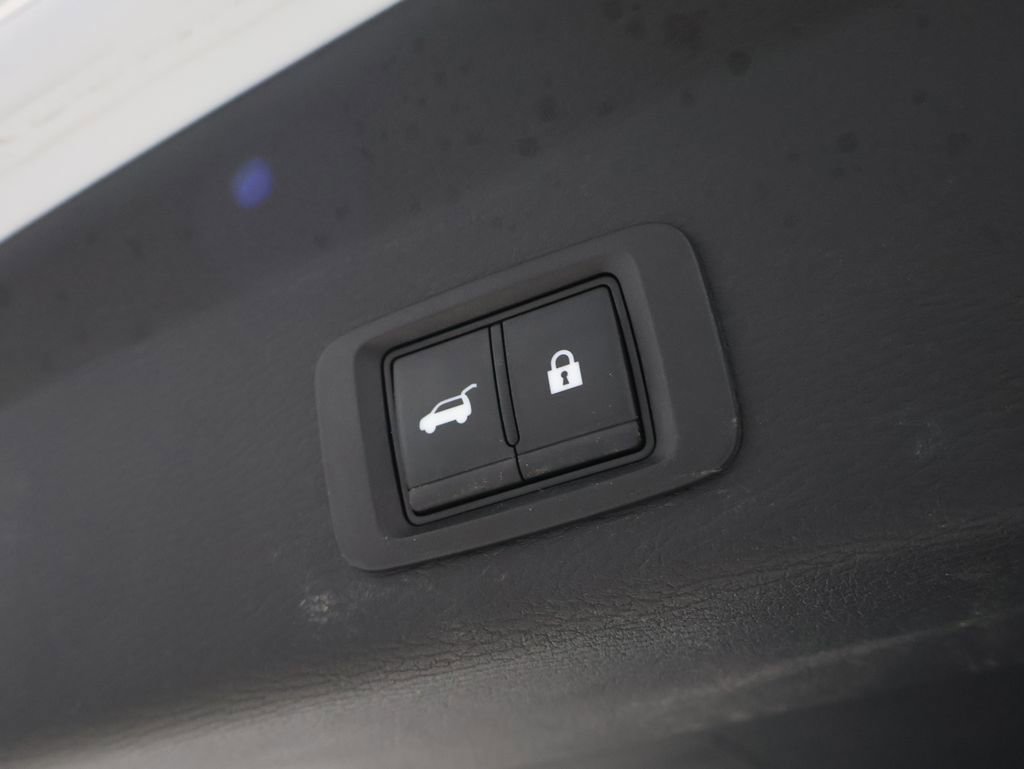 Used 2024 Mitsubishi Outlander SE image 21