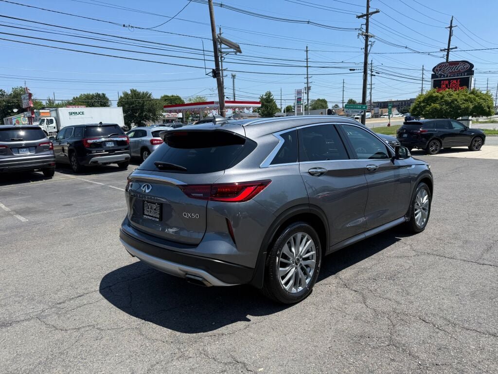 Used 2023 INFINITI QX50 Luxe AWD/4WD image 7