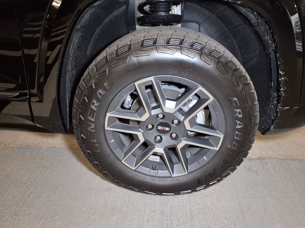 New 2026 GMC Terrain AT4 AWD/4WD image 5