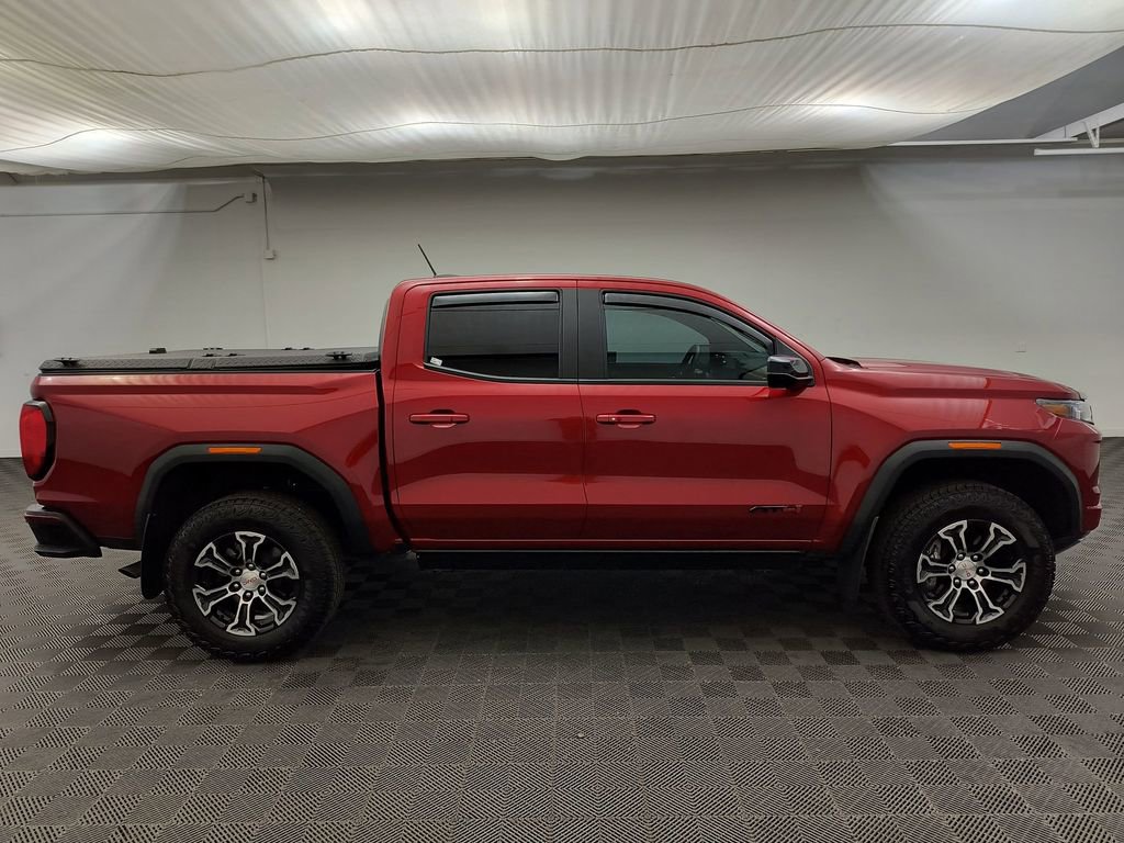 Used 2025 GMC Canyon AT4 AWD/4WD image 8