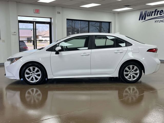 Used 2025 Toyota Corolla LE image 9